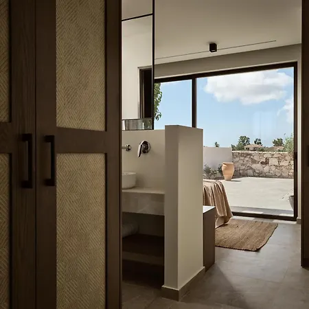 Onore Villa, With Heated Pool & Signature Design, By Thinkvilla-2
